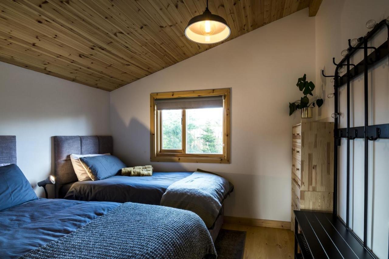 Laurel Lodge - 2 Bedroom Log Cabin - St Florence Saint Florence Bagian luar foto